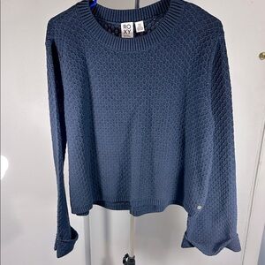 Roxy Navy Textured Sweater NWT medium bell flare cuffed sleeve short m sweater